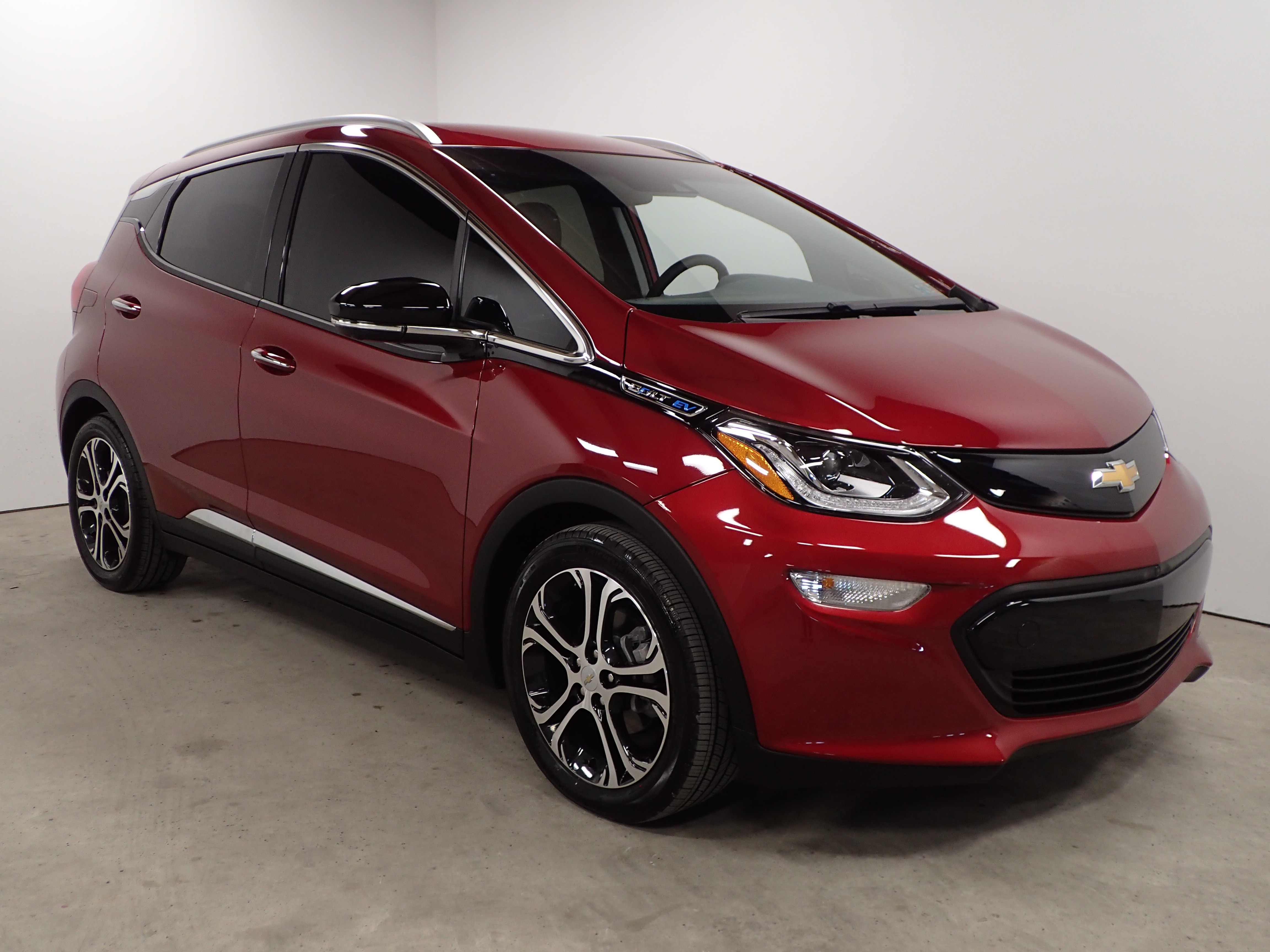 Pre-owned 2019 Chevrolet Bolt Ev Premier Station Wagon In Manheim 