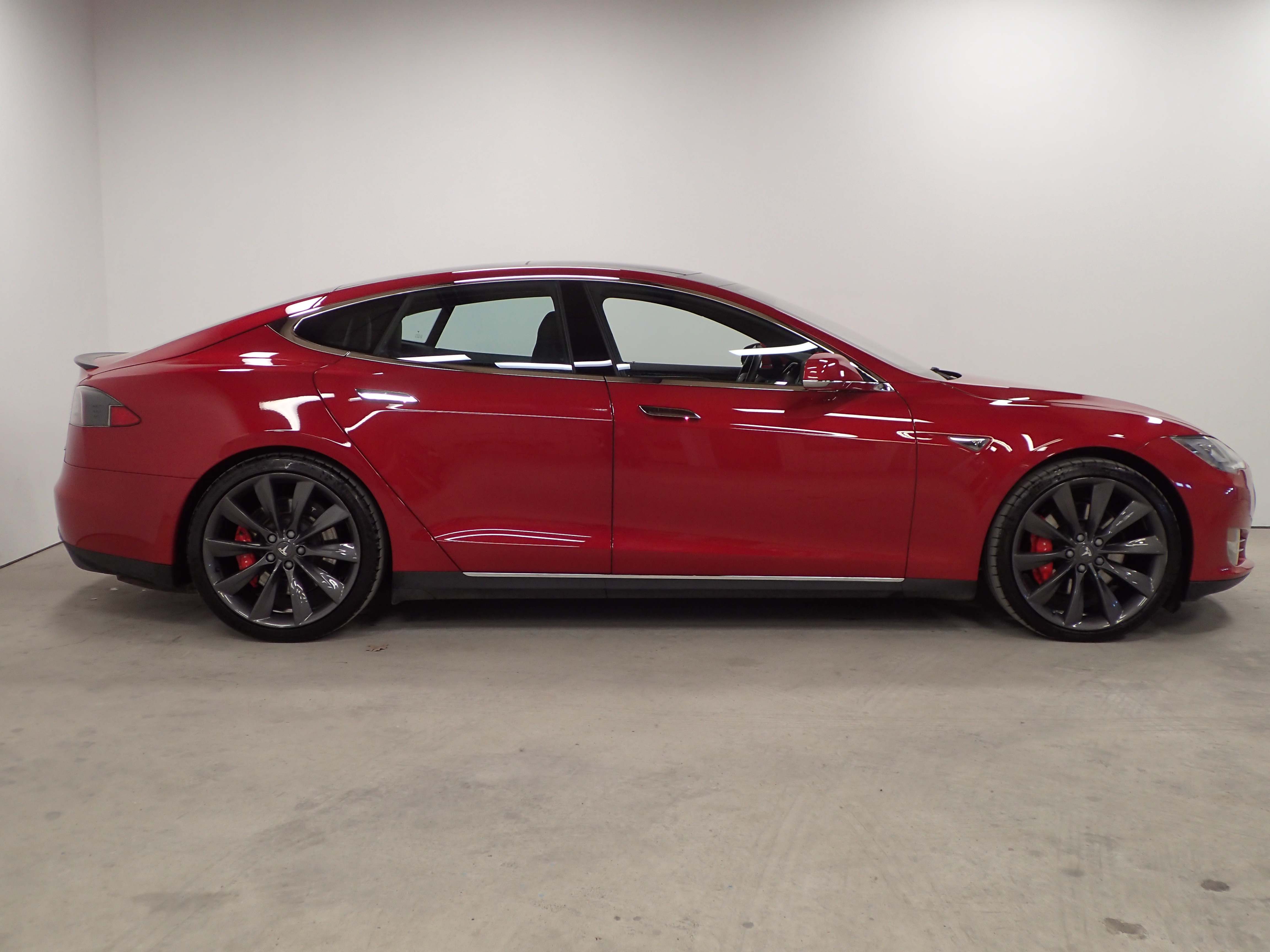 Tesla model s p85d