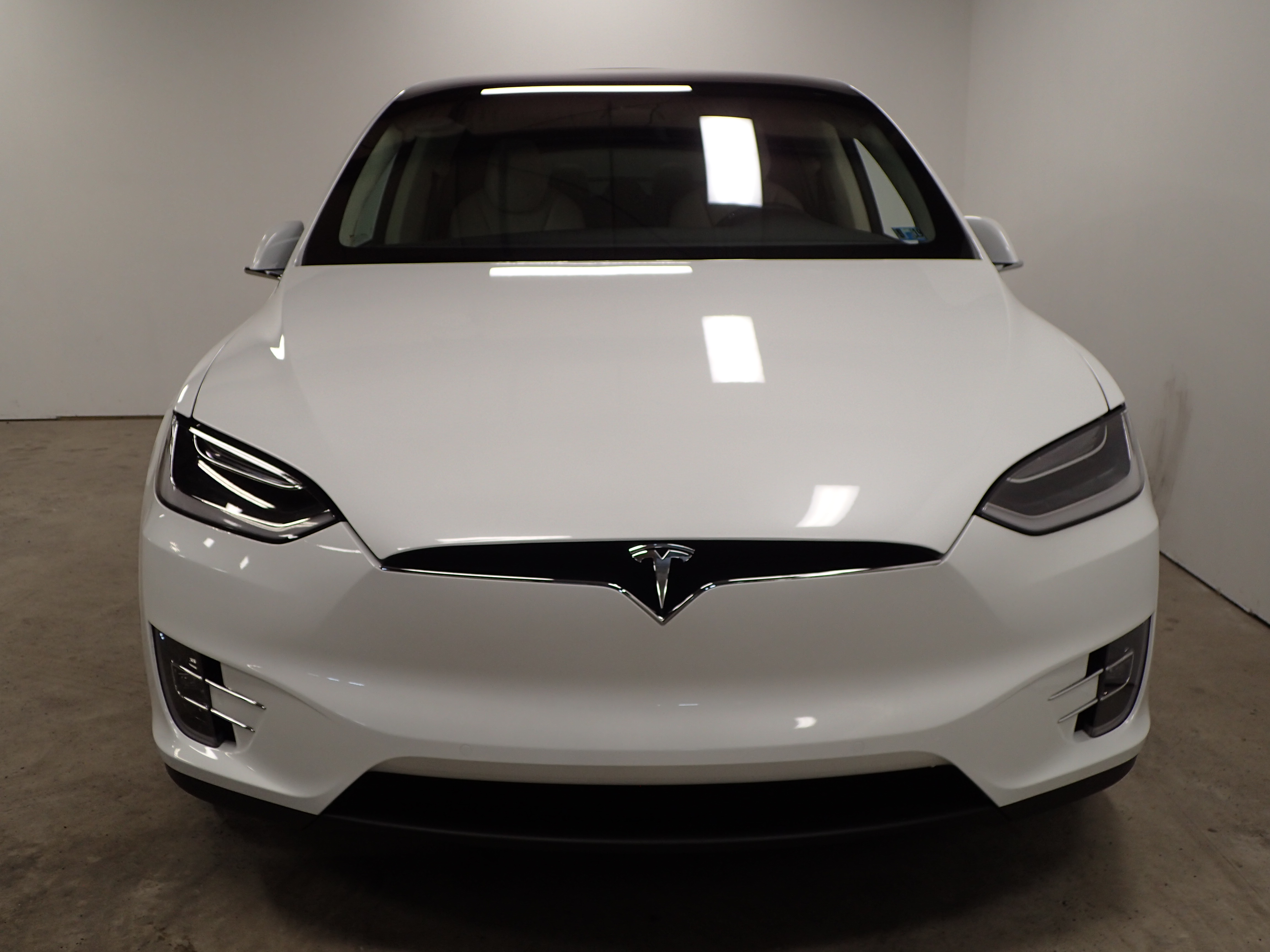 Tesla x 100d