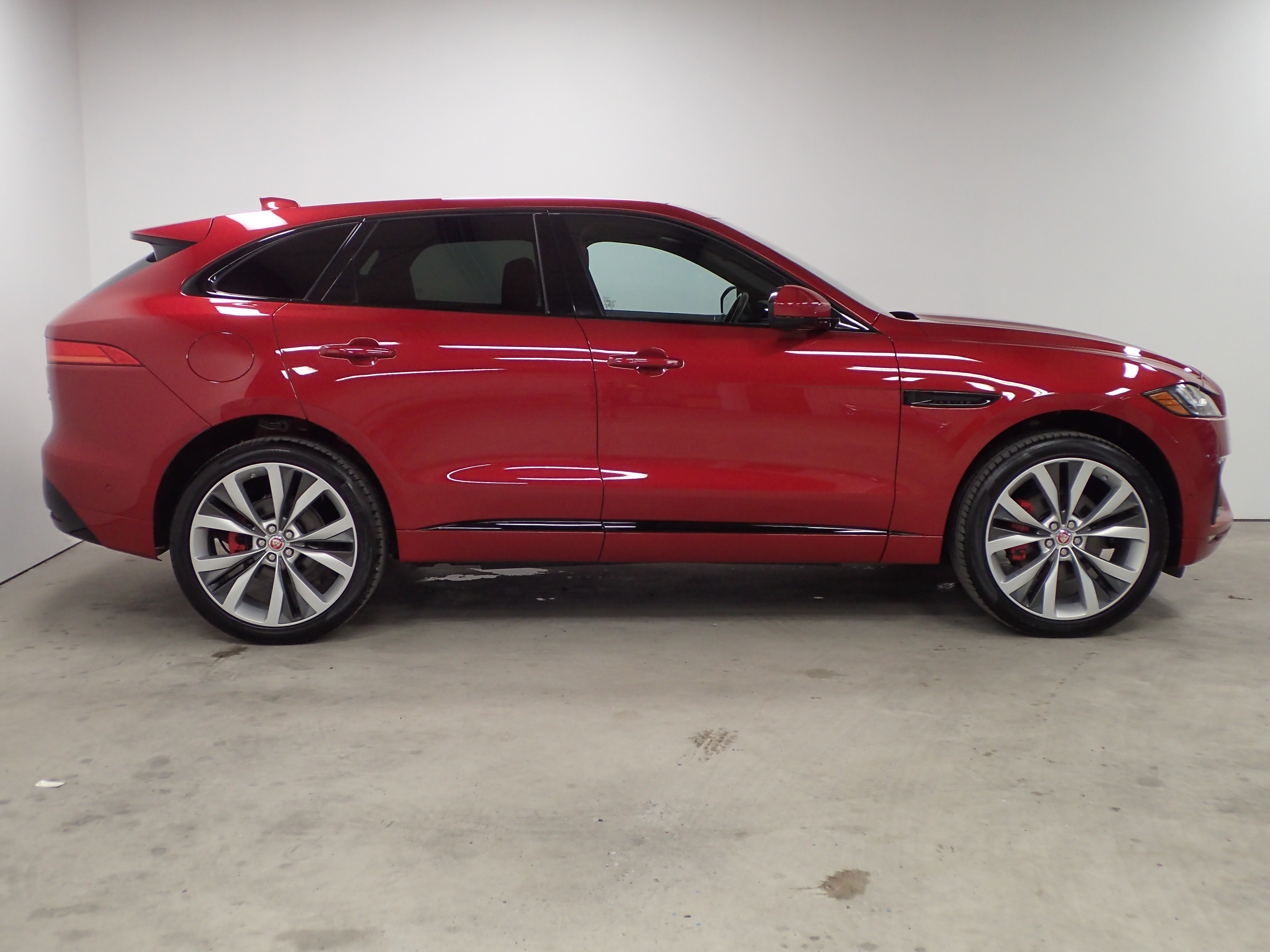 Jaguar f pace s