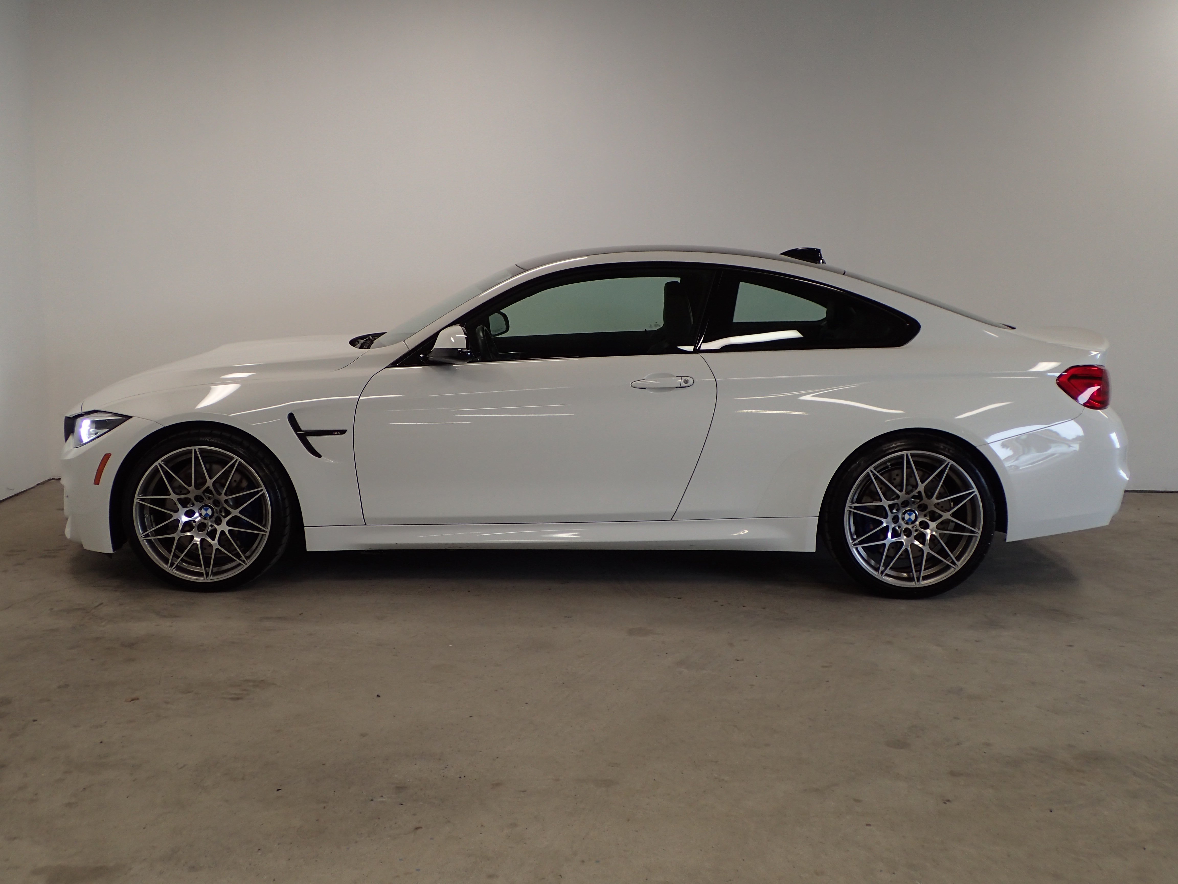 Bmw m4 competition package