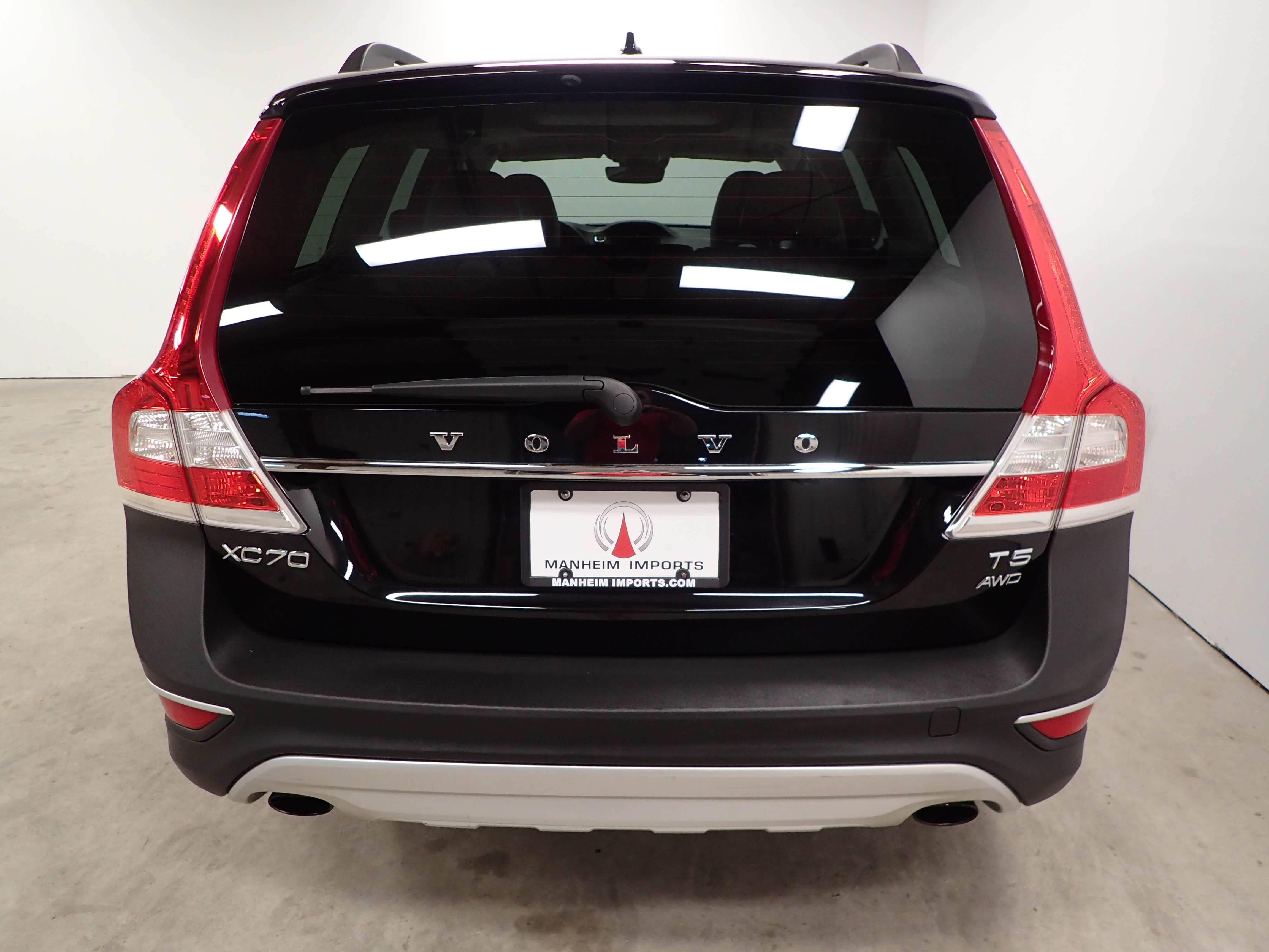 PreOwned 2016 Volvo XC70 T5 Premier Station Wagon in