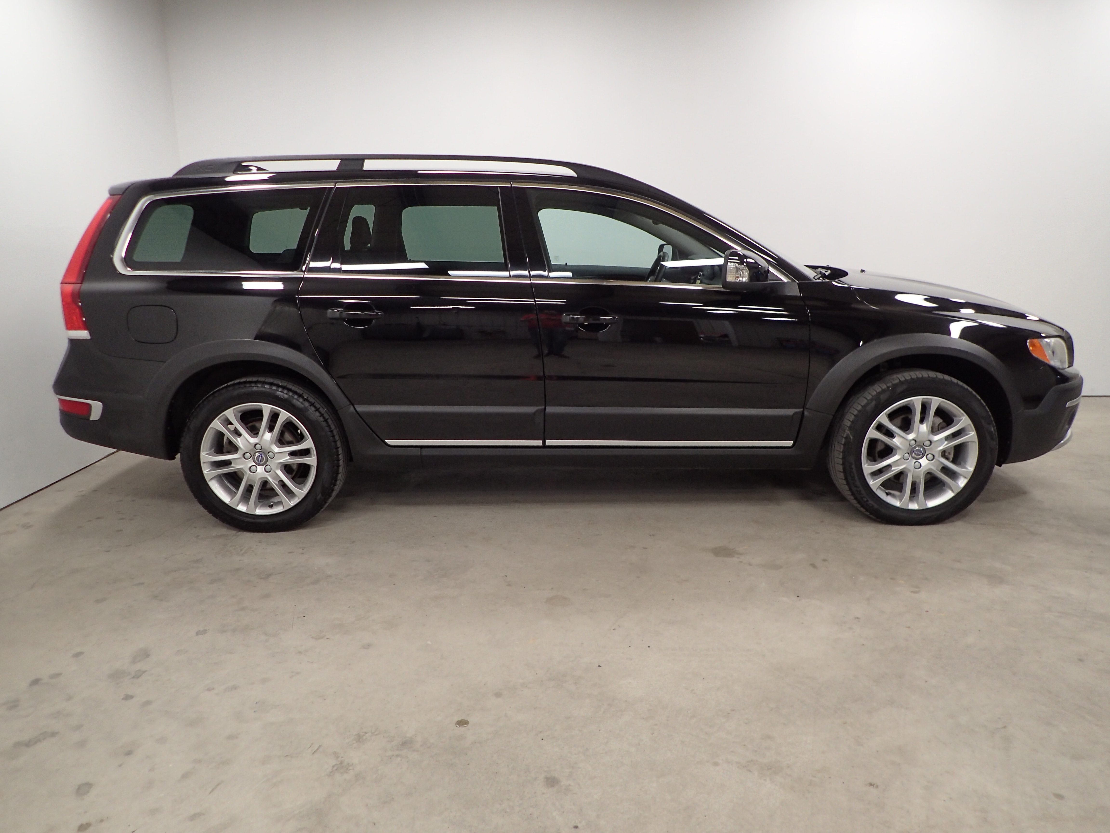 Pre-Owned 2016 Volvo XC70 T5 Premier Station Wagon in Manheim #243482 ...